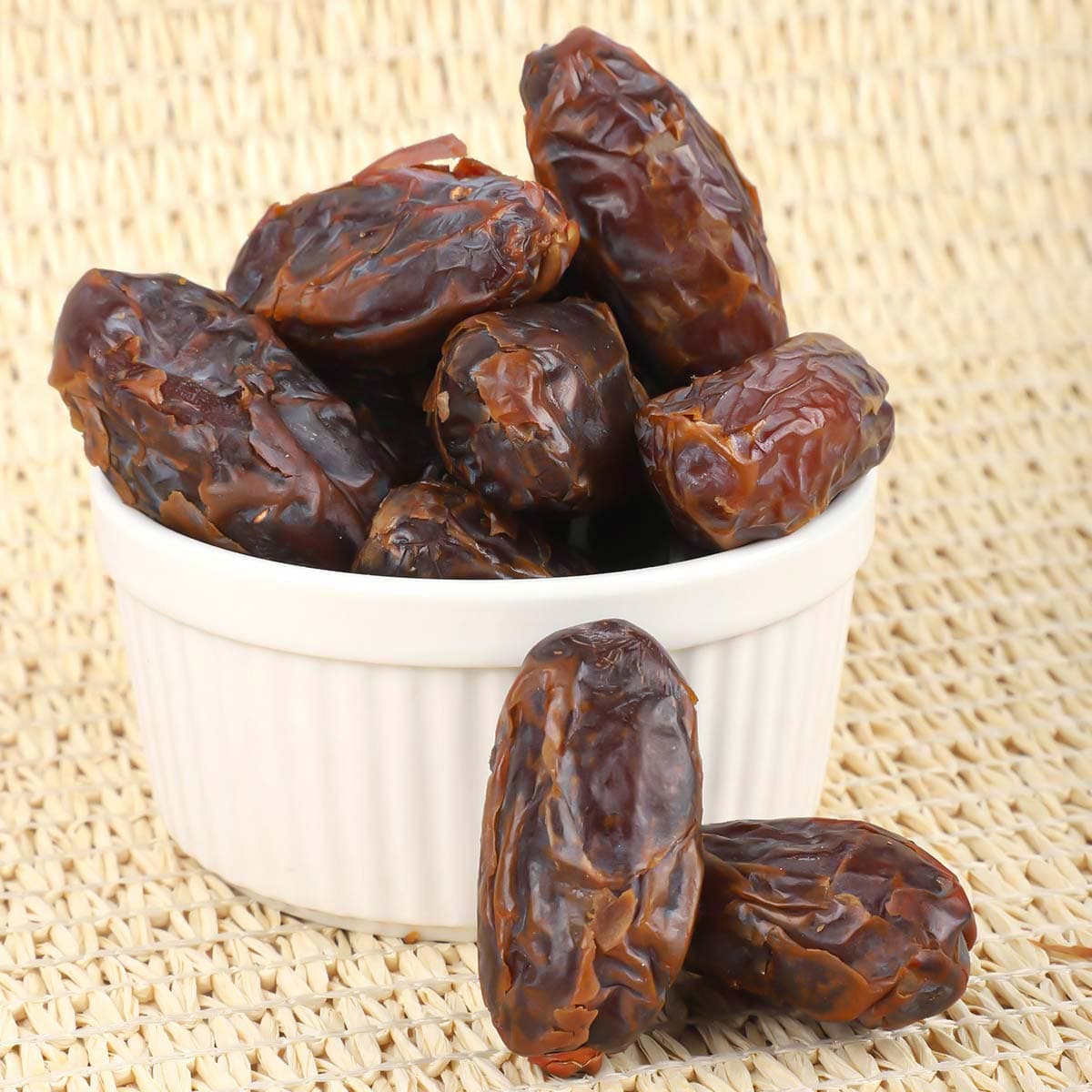Khalas Dates